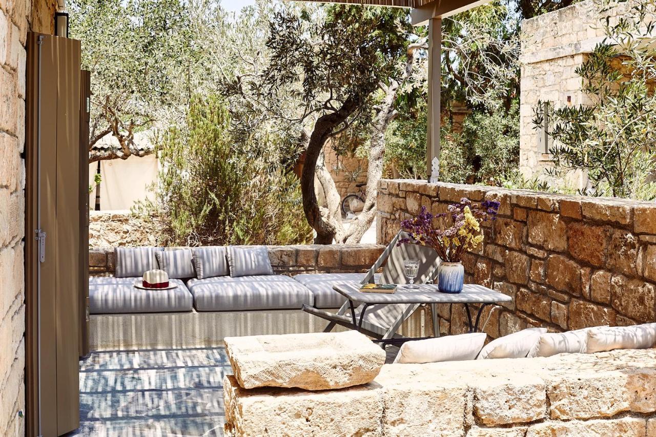 Nikolaou Art Residence Aegina Buitenkant foto