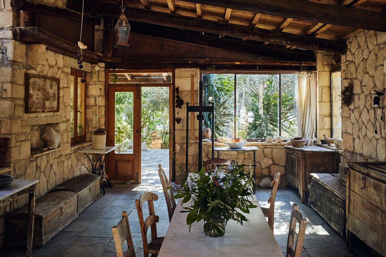 Nikolaou Art Residence Aegina Buitenkant foto