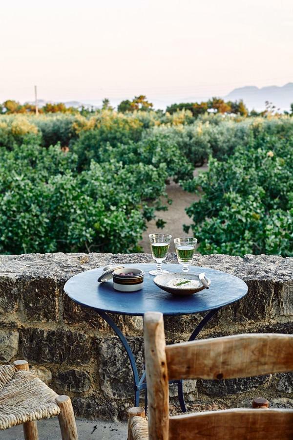 Nikolaou Art Residence Aegina Buitenkant foto