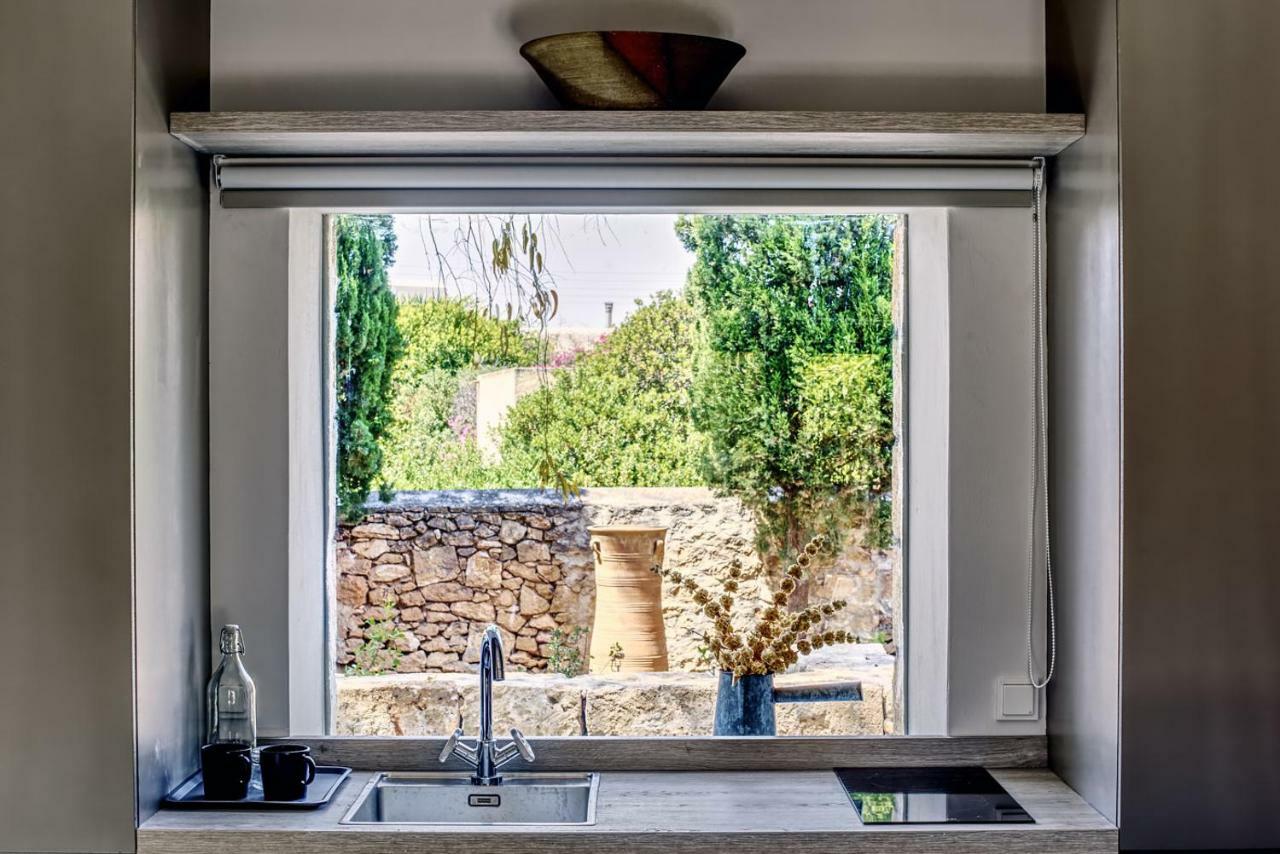 Nikolaou Art Residence Aegina Buitenkant foto